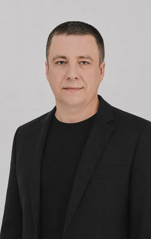 Огурцов Николай Александрович - главный врач-ортопед
